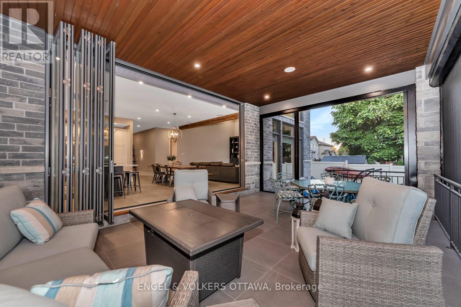 15 TIERNEY DRIVE - 42