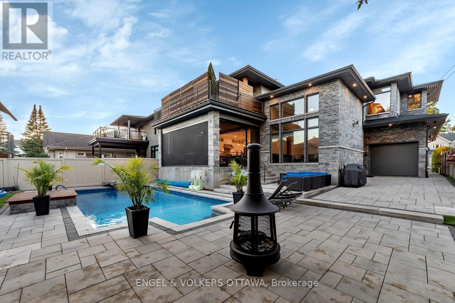 15 TIERNEY DRIVE - 44