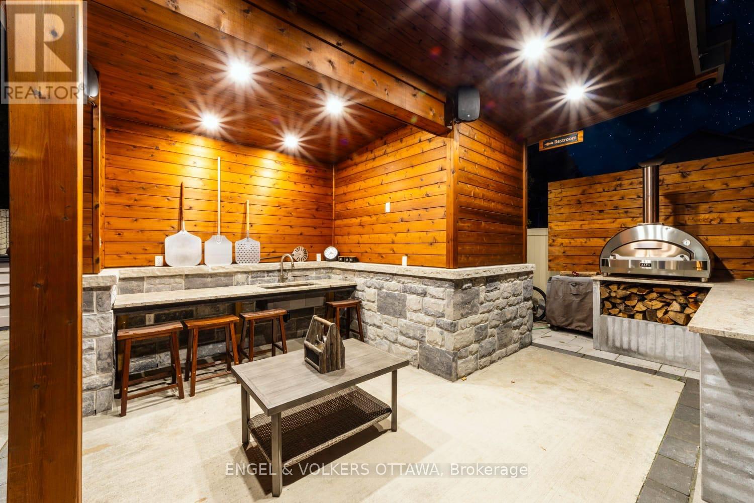 15 TIERNEY DRIVE - 49