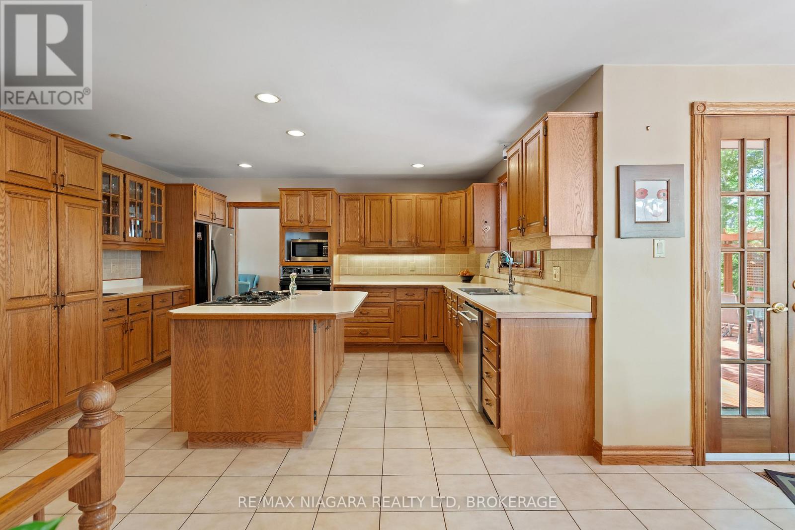 3908 CAROLYNN COURT - 13
