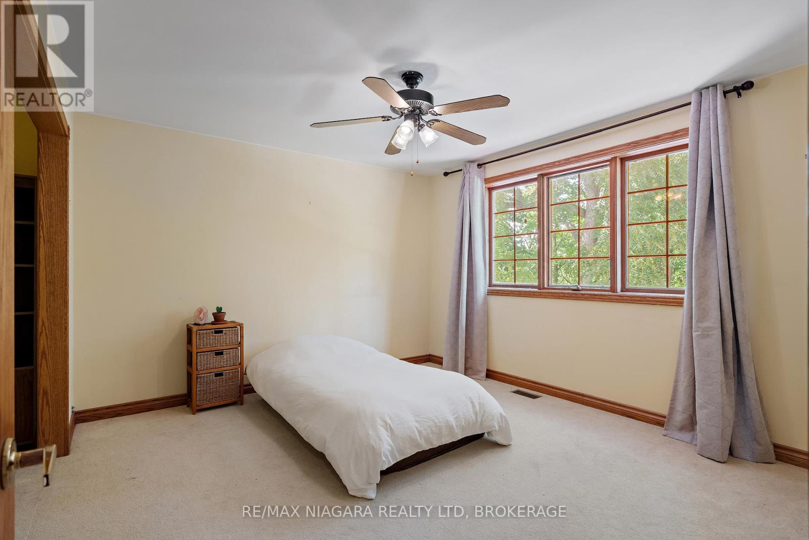 3908 CAROLYNN COURT - 18