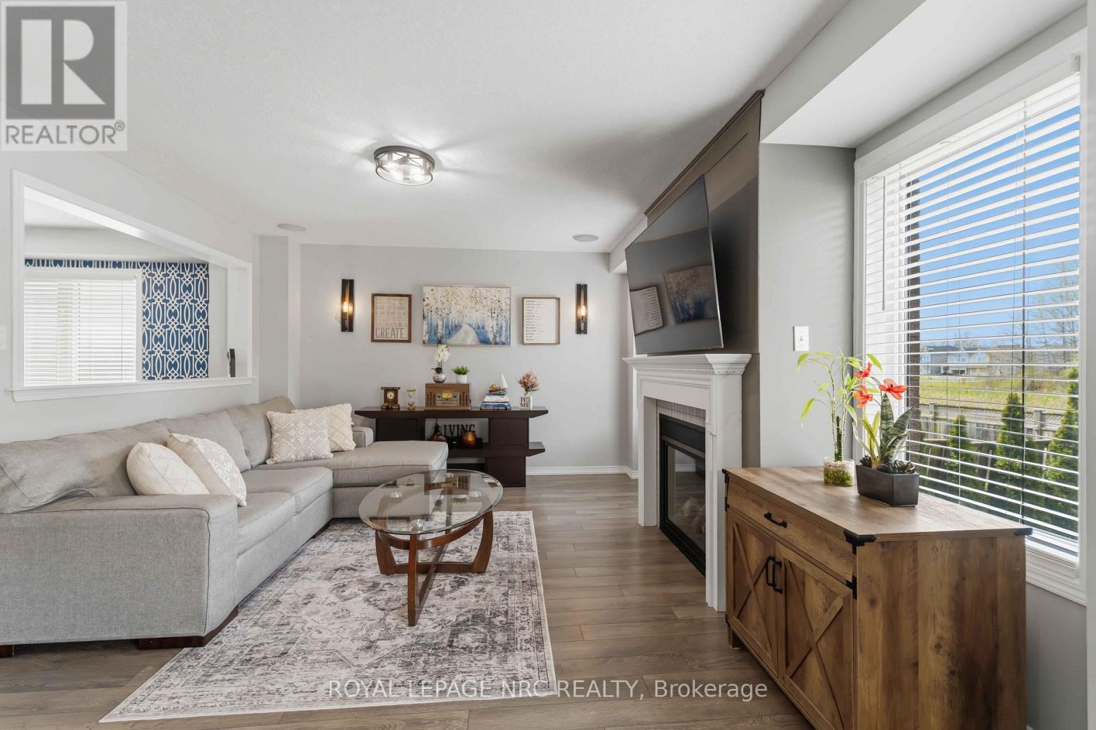 8769 DOGWOOD CRESCENT - 12