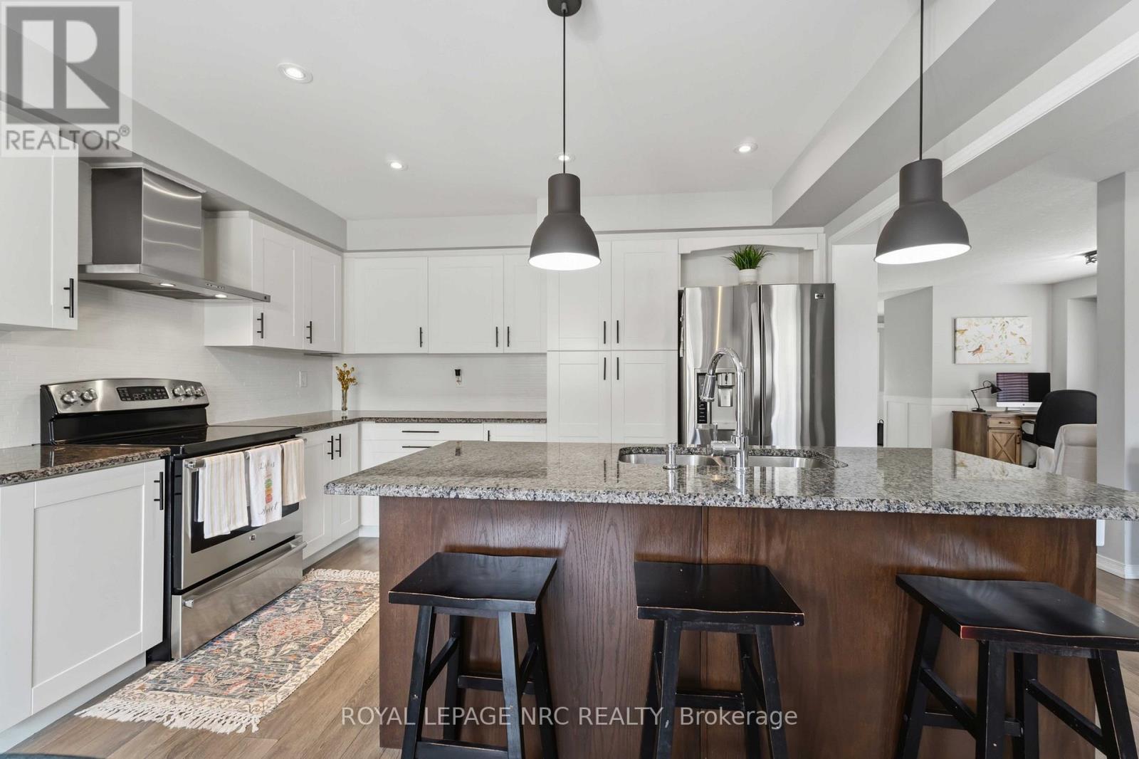 8769 DOGWOOD CRESCENT - 16