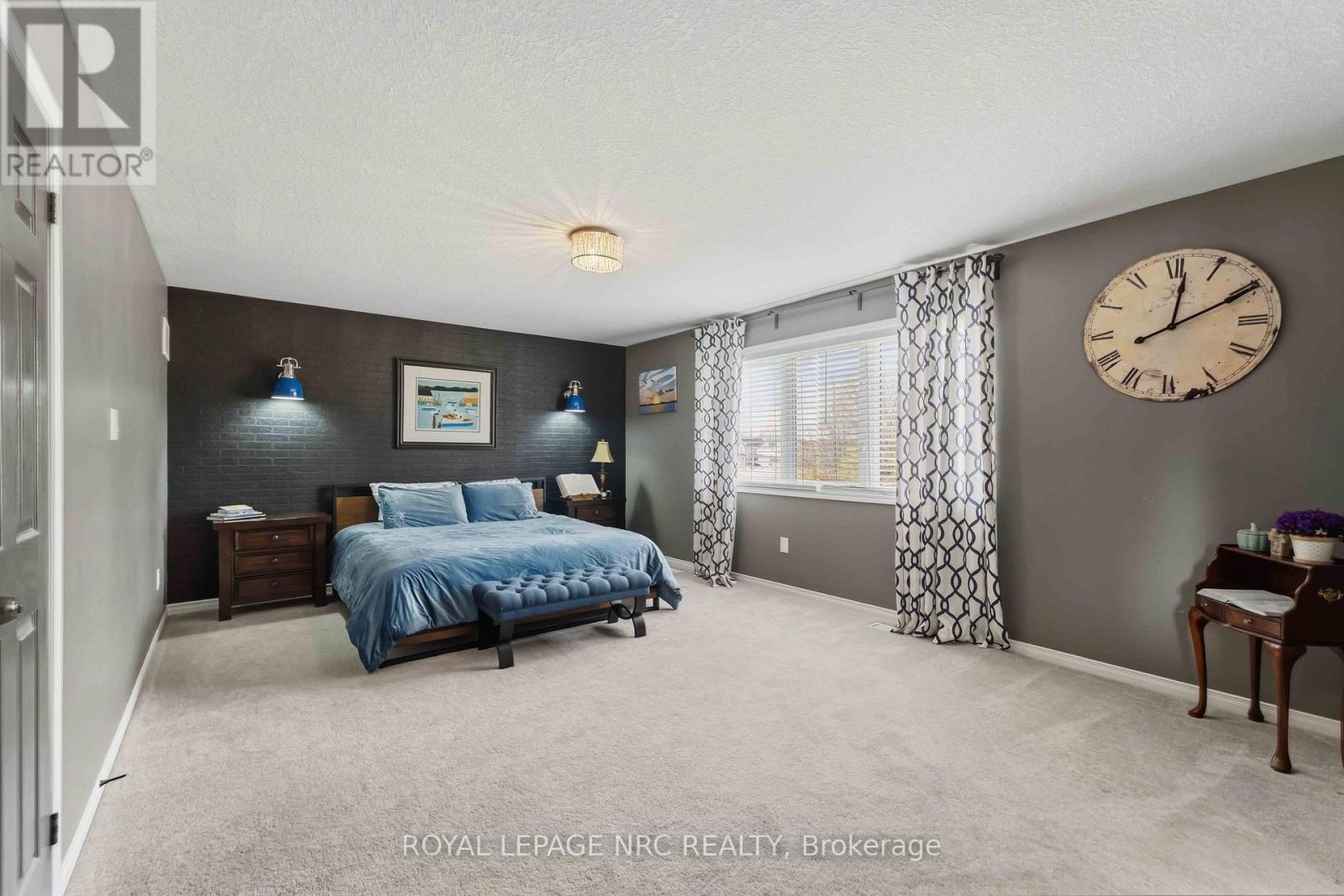8769 DOGWOOD CRESCENT - 23