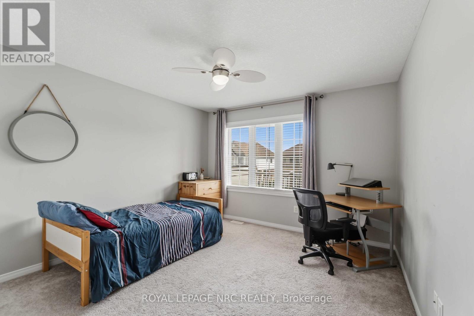 8769 DOGWOOD CRESCENT - 27