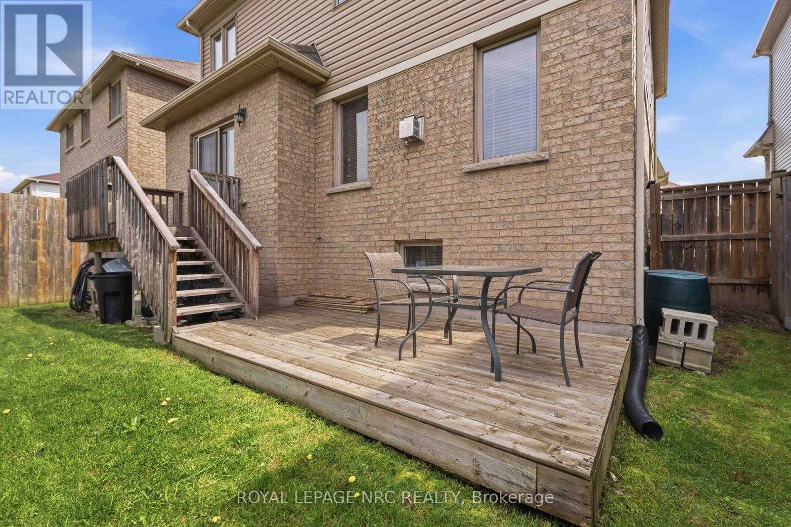 8769 DOGWOOD CRESCENT - 36