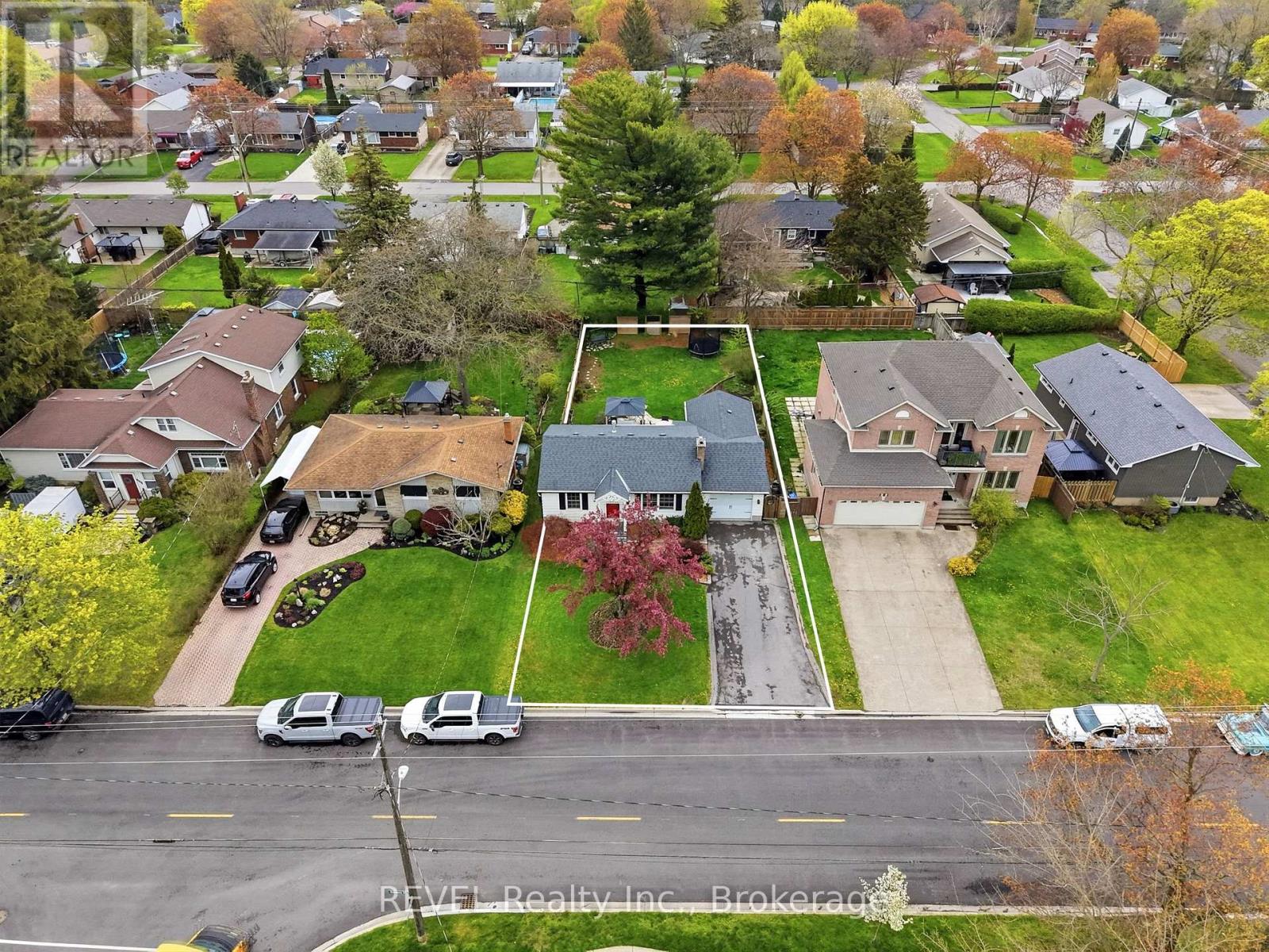 658 GENEVA STREET - 36