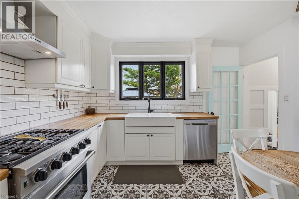 658 GENEVA Street - 12