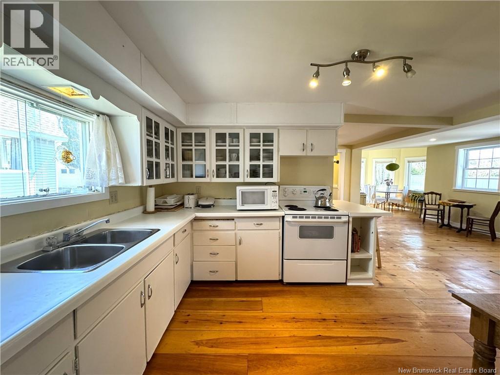 107 King Street - 13