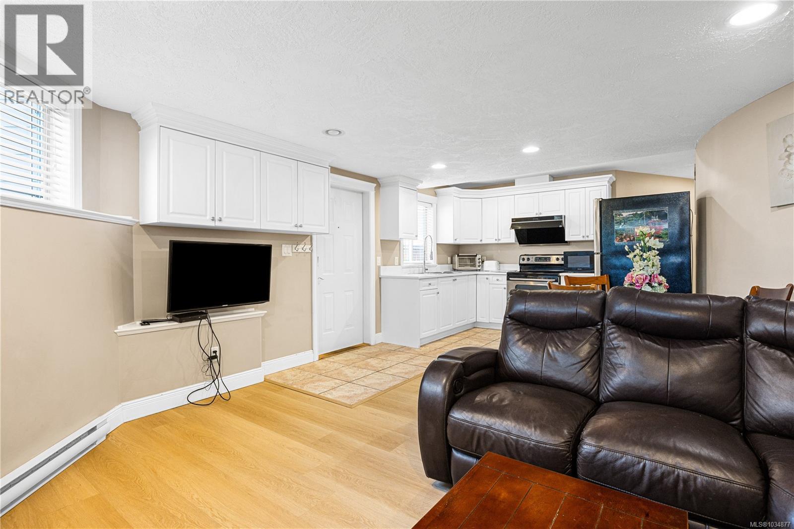 6448 Peregrine Rd - 50