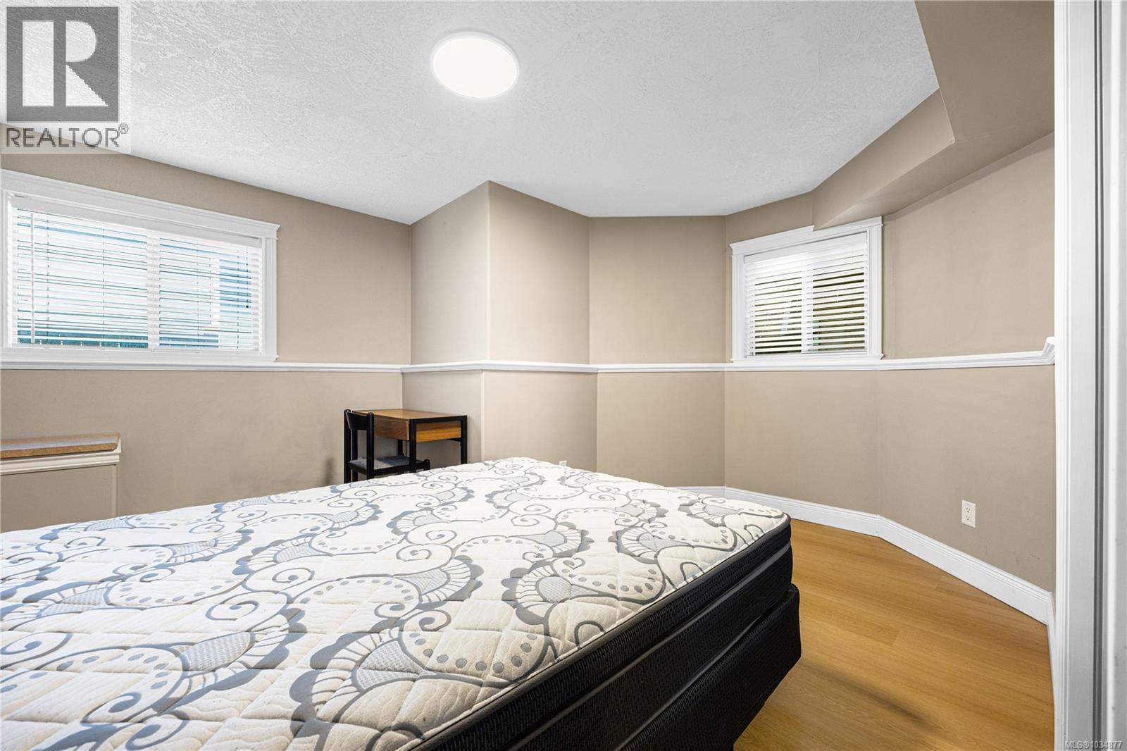 6448 Peregrine Rd - 55