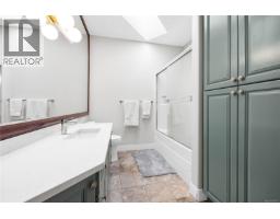 6448 Peregrine Rd, Nanaimo, BC V9V1V5 Photo 37