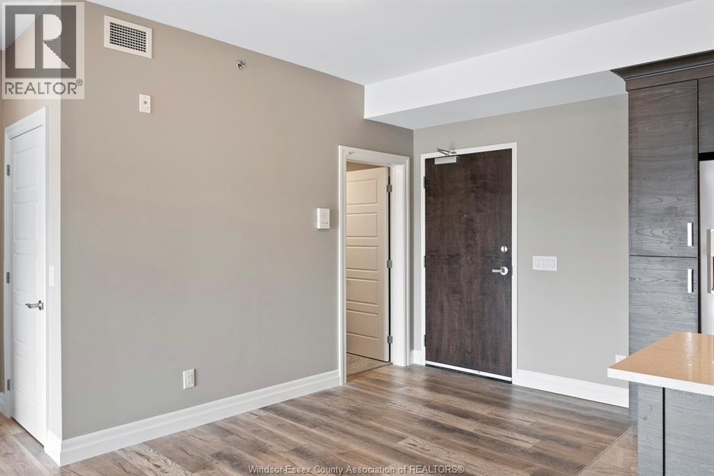 5840 Newman BOULEVARD Unit# 319, LaSalle, Ontario, N9J0E3 — Photo 2