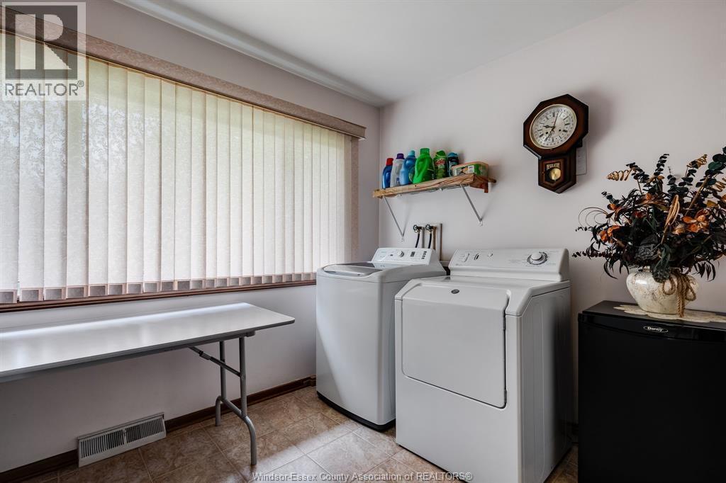 51 Lutsch, Leamington, Ontario, N8H2N5 — Photo 22