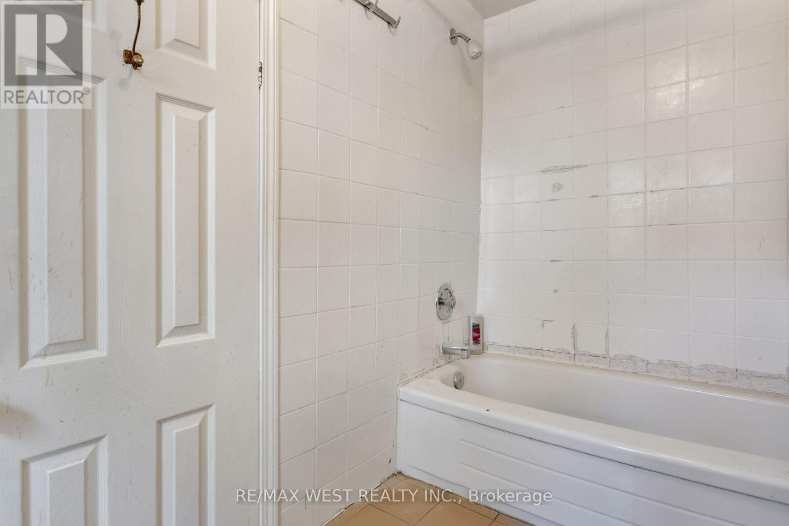 39 NOBLE STREET - 16