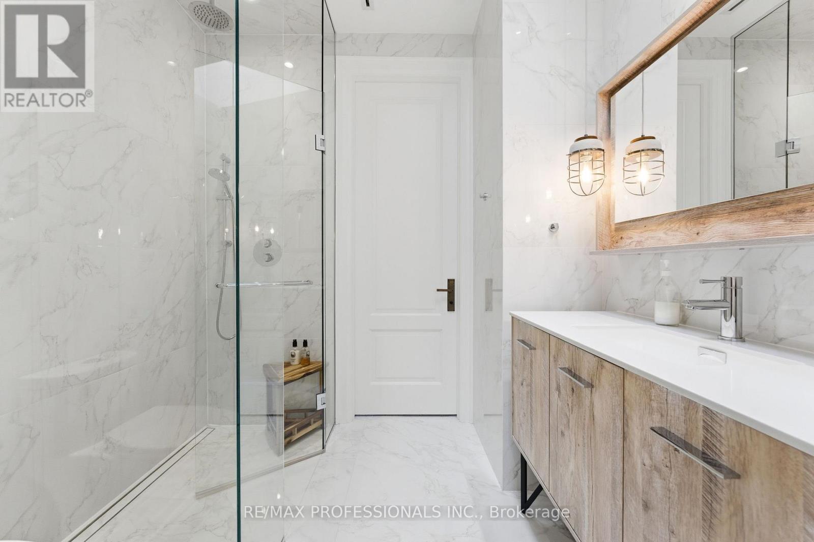 23 RIVERSIDE CRESCENT - 23