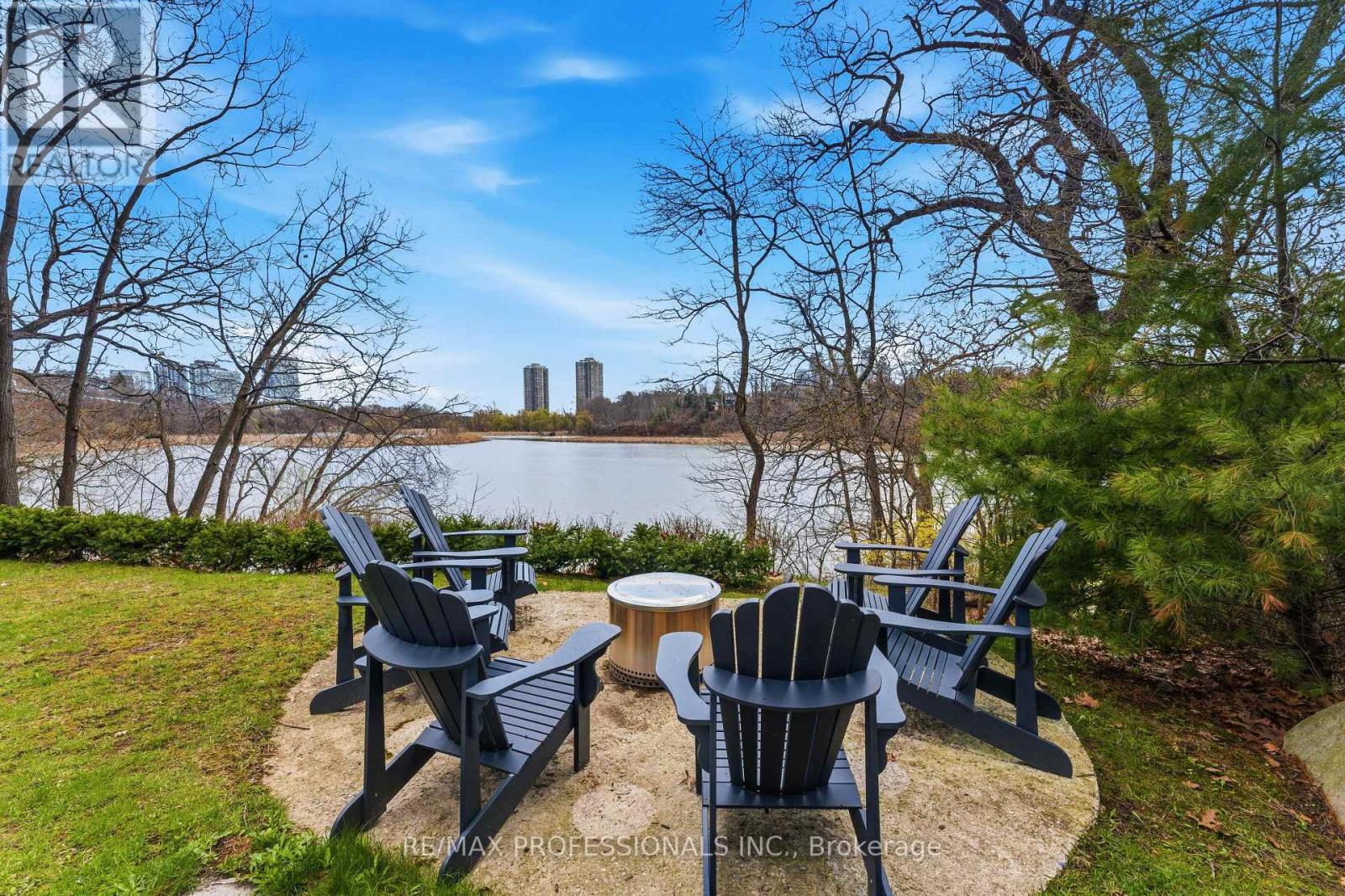 23 RIVERSIDE CRESCENT - 45