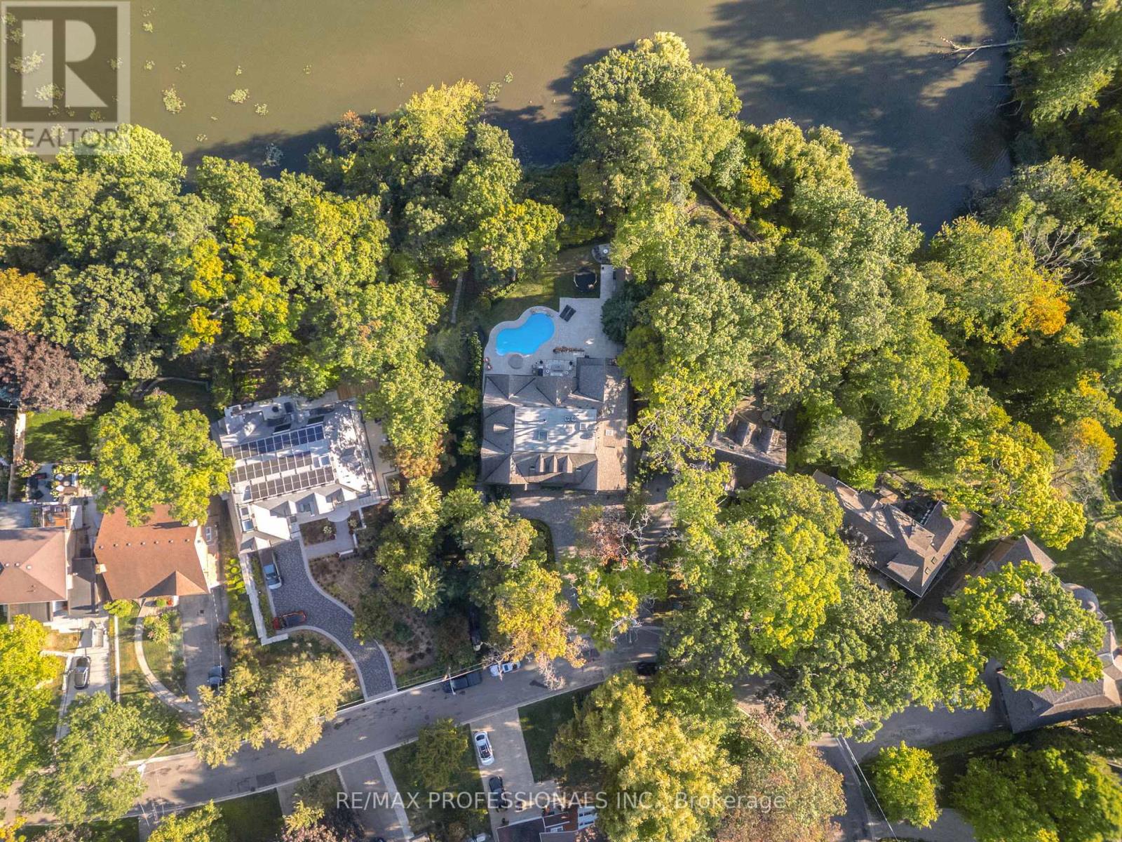 23 RIVERSIDE CRESCENT - 50