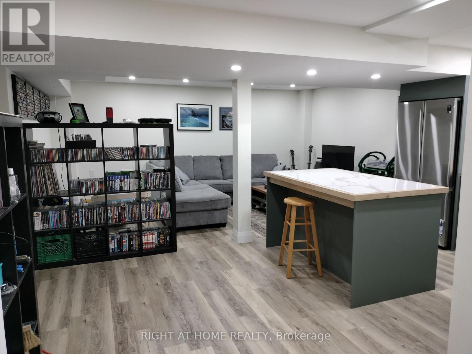 154 PETER RUPERT AVENUE - 45