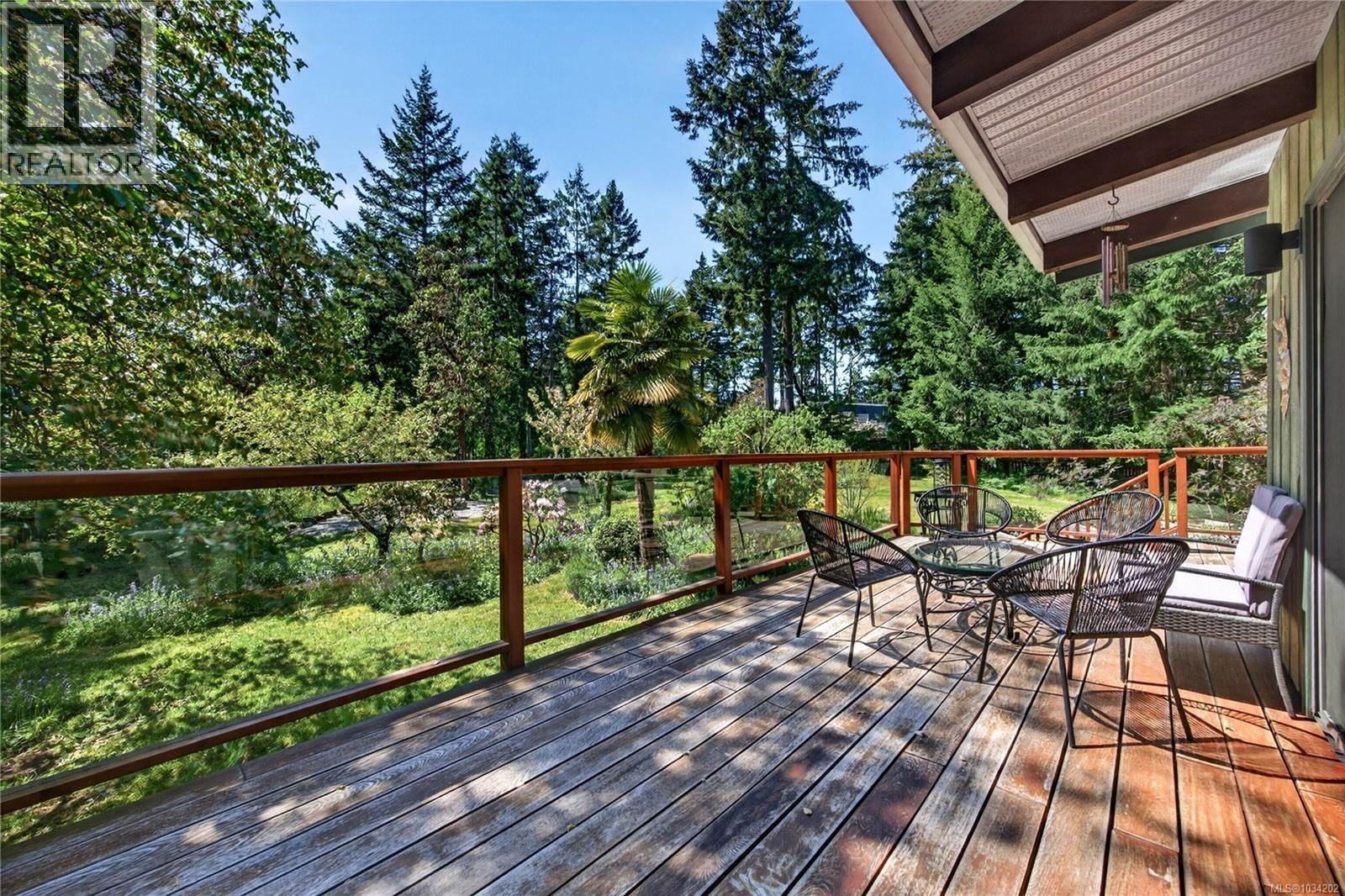  296 Woodland Drive, Salt Spring