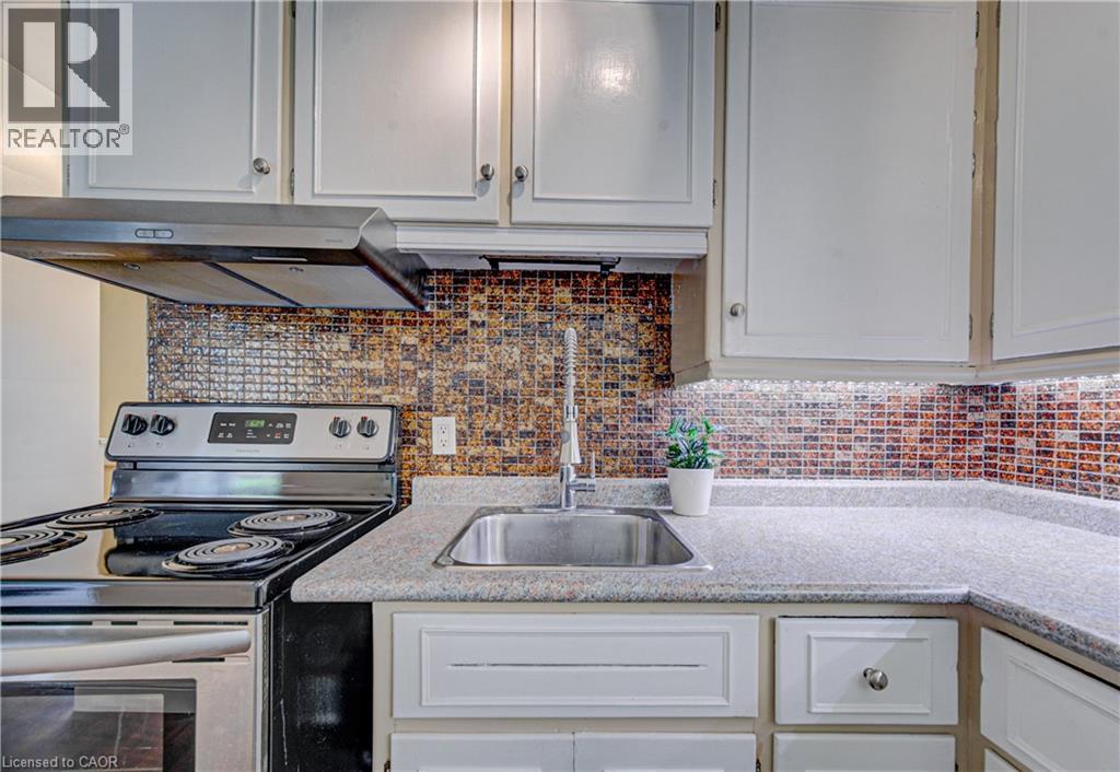 99 BELMONT Avenue W, Kitchener, Ontario, N2M1L5 — Photo 15