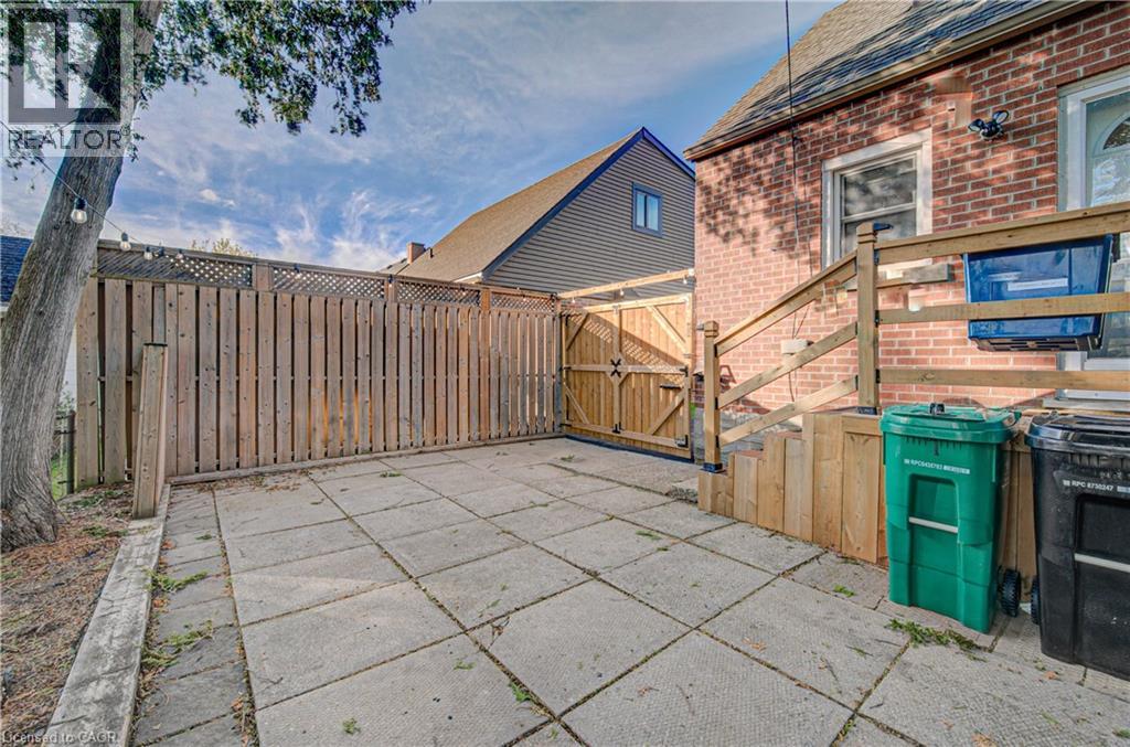 99 BELMONT Avenue W, Kitchener, Ontario, N2M1L5 — Photo 40