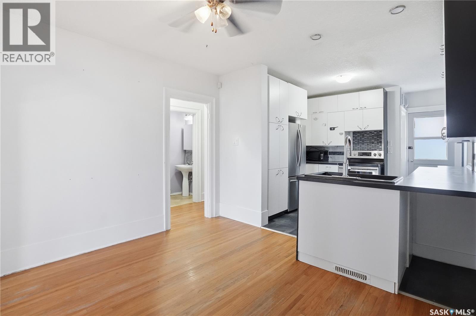 3727 VICTORIA AVENUE - 7