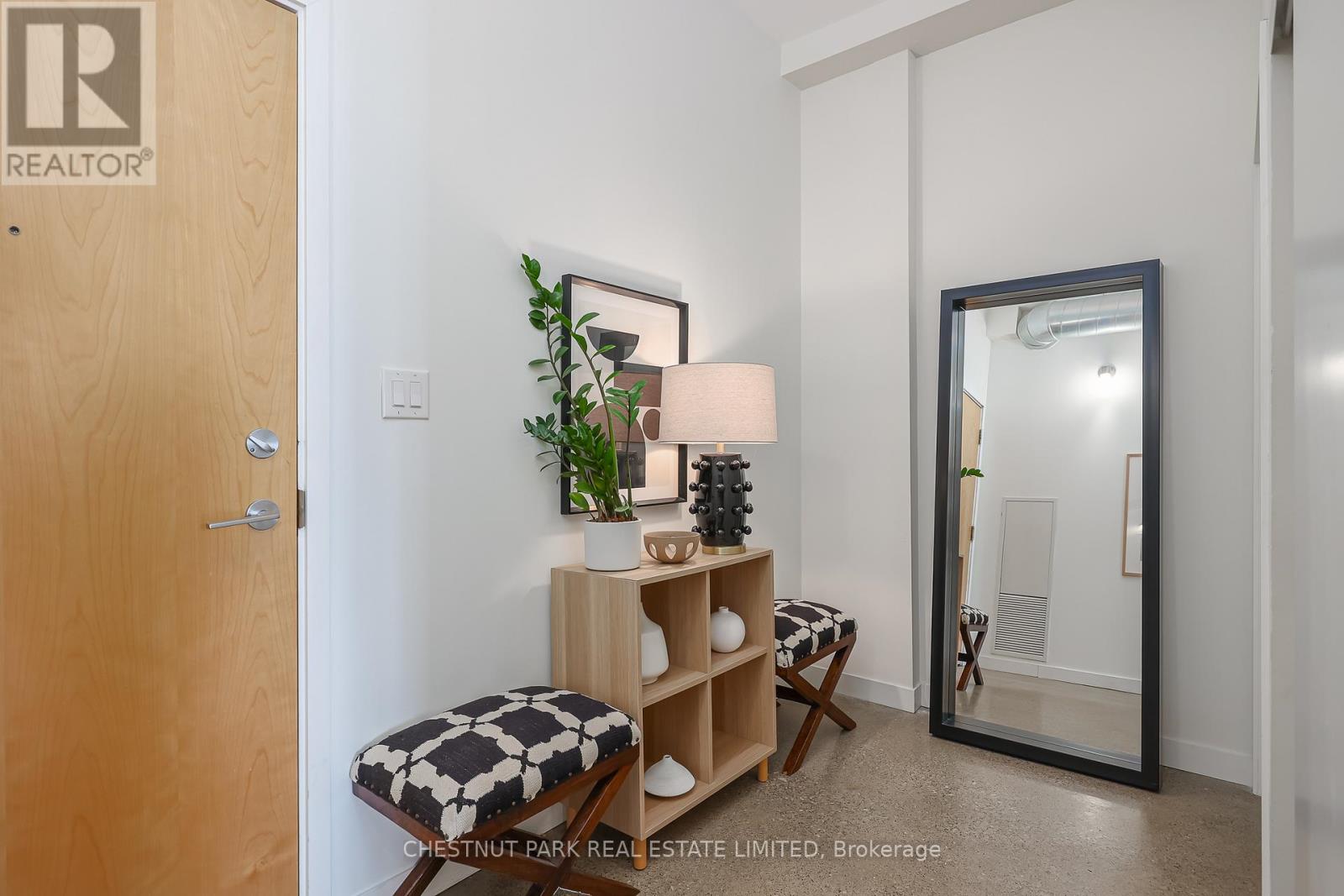 #810 510 KING STREET E - 19
