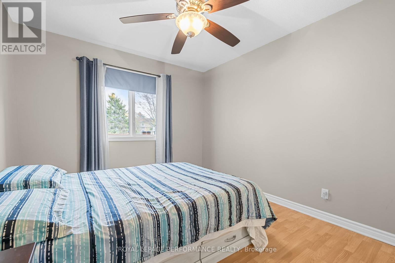 6 SARAH STREET - 18