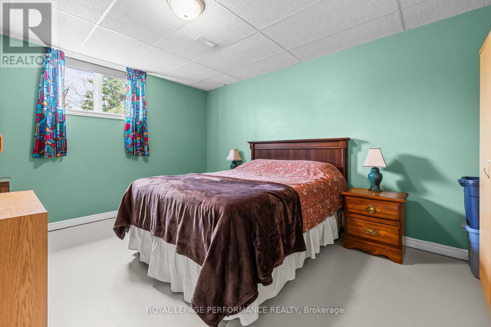 6 SARAH STREET - 28