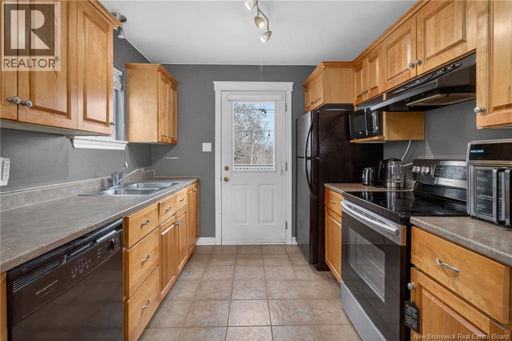 86 Lorette Street - Image 3