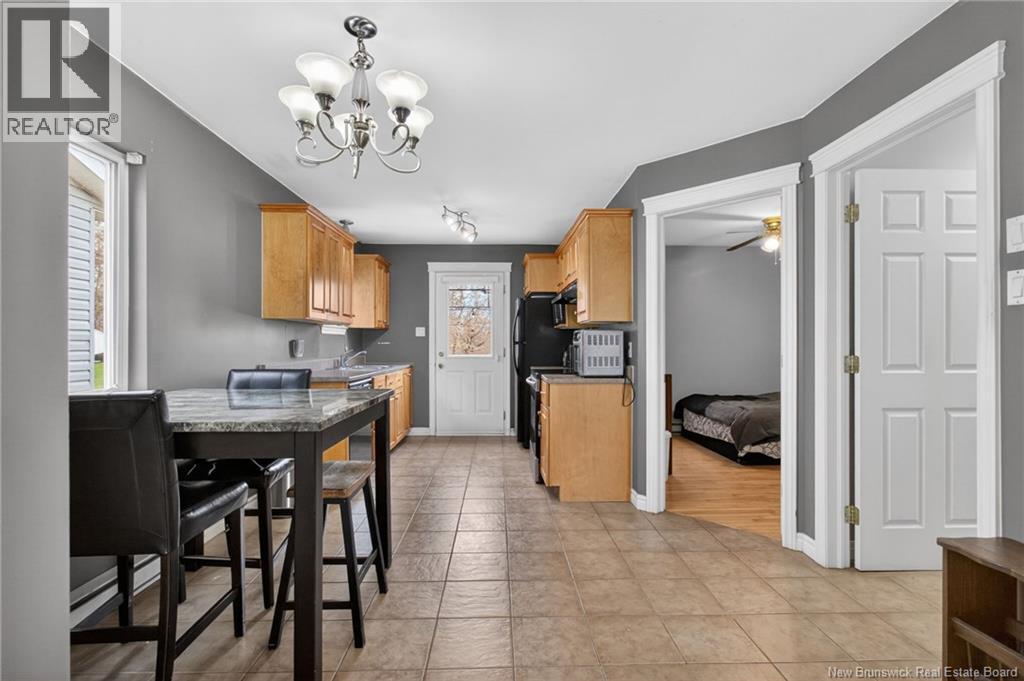 86 Lorette Street - 8