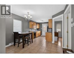 86 Lorette Street, photo 9
