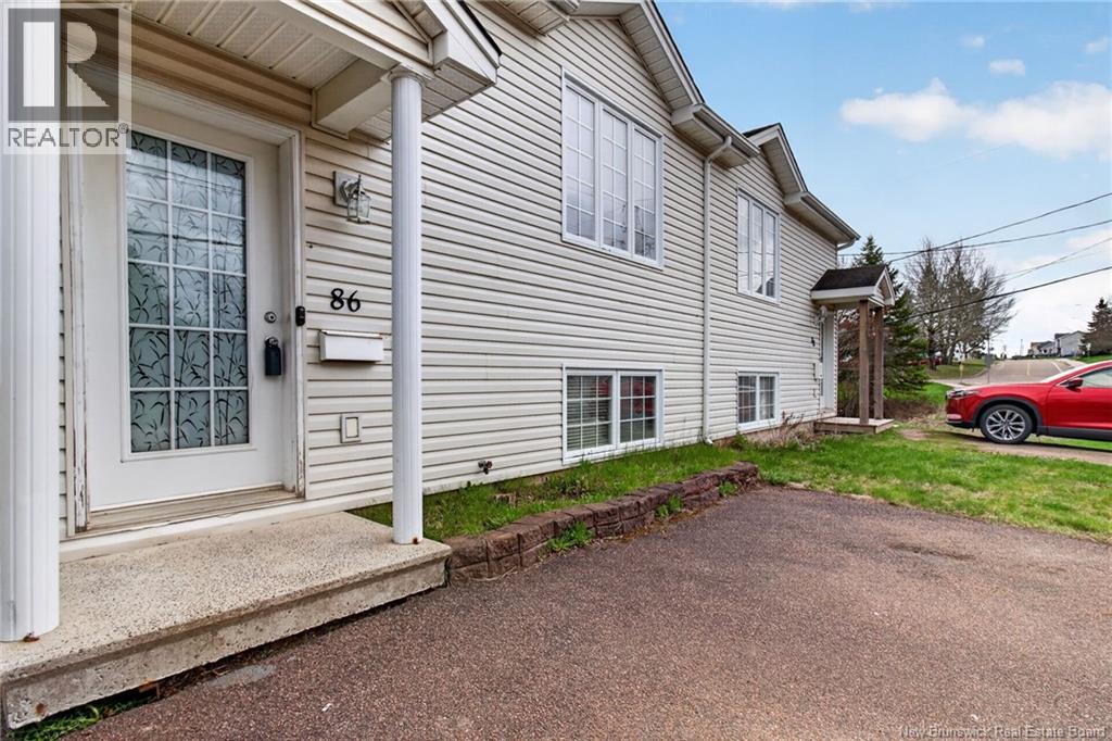 86 Lorette Street - 34