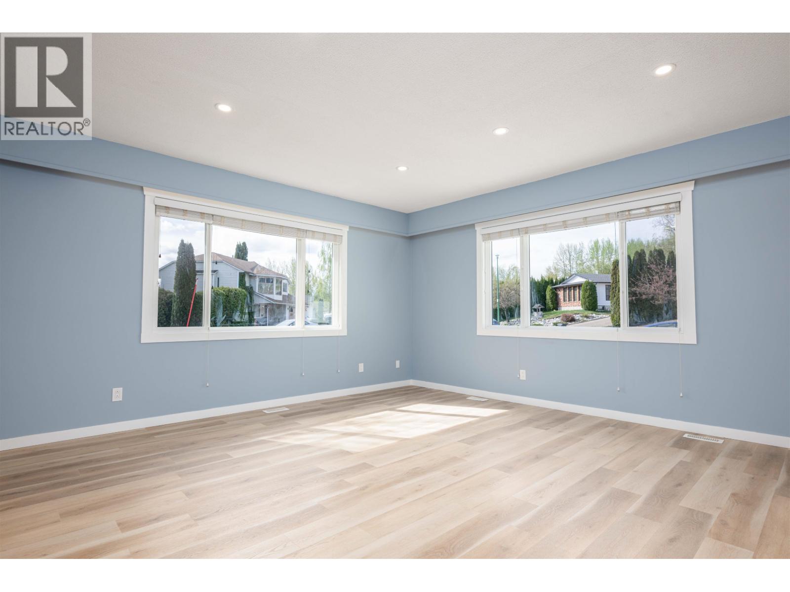 8272 ST JOHN CRESCENT - 7