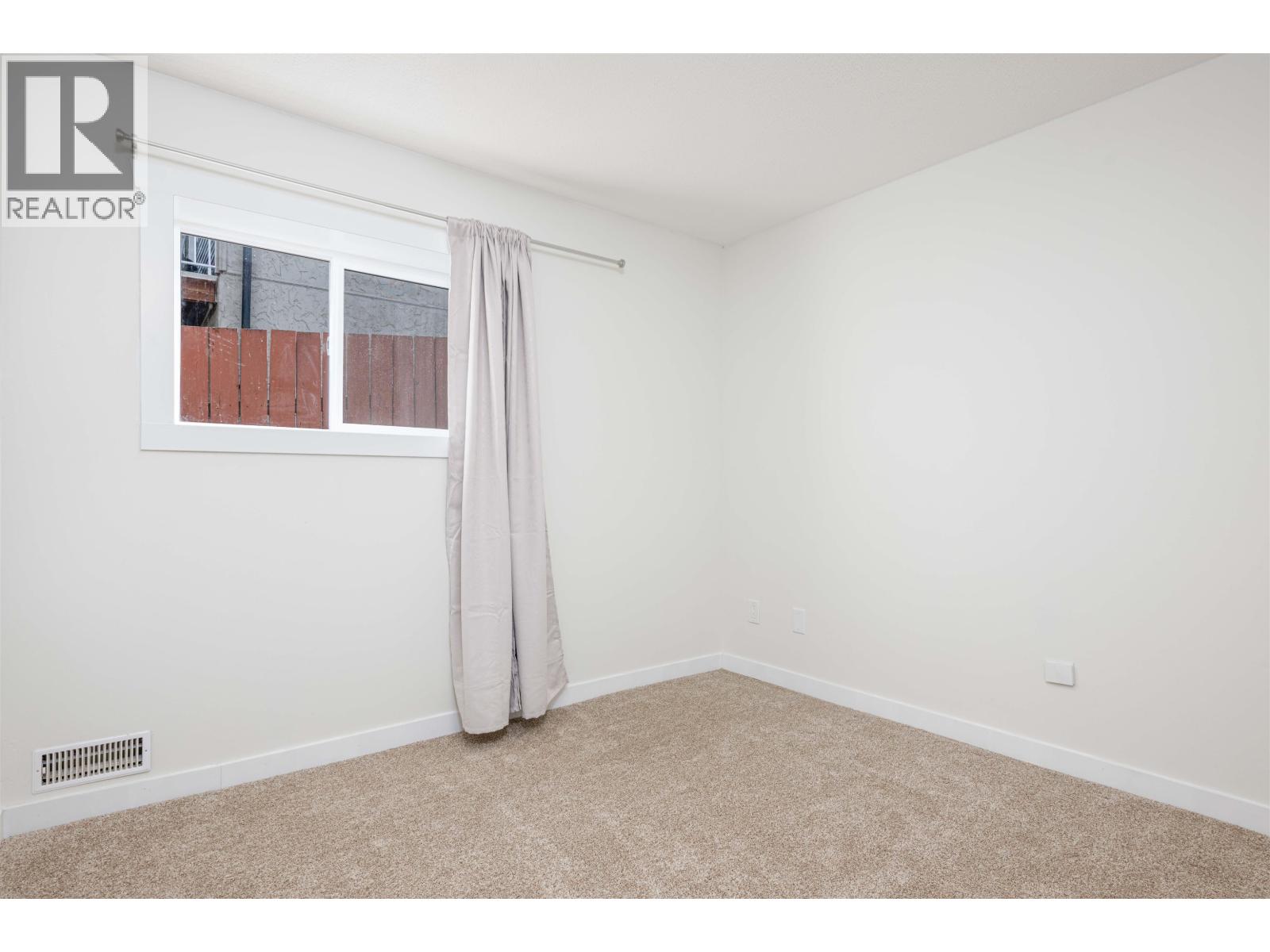 8272 ST JOHN CRESCENT - 27
