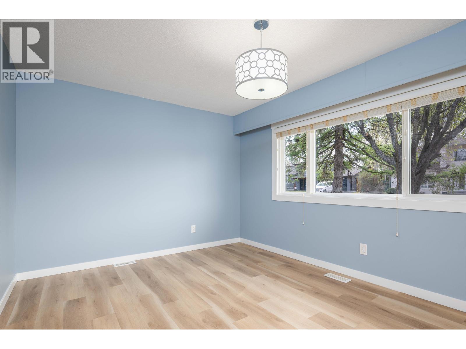 8272 ST JOHN CRESCENT - 16
