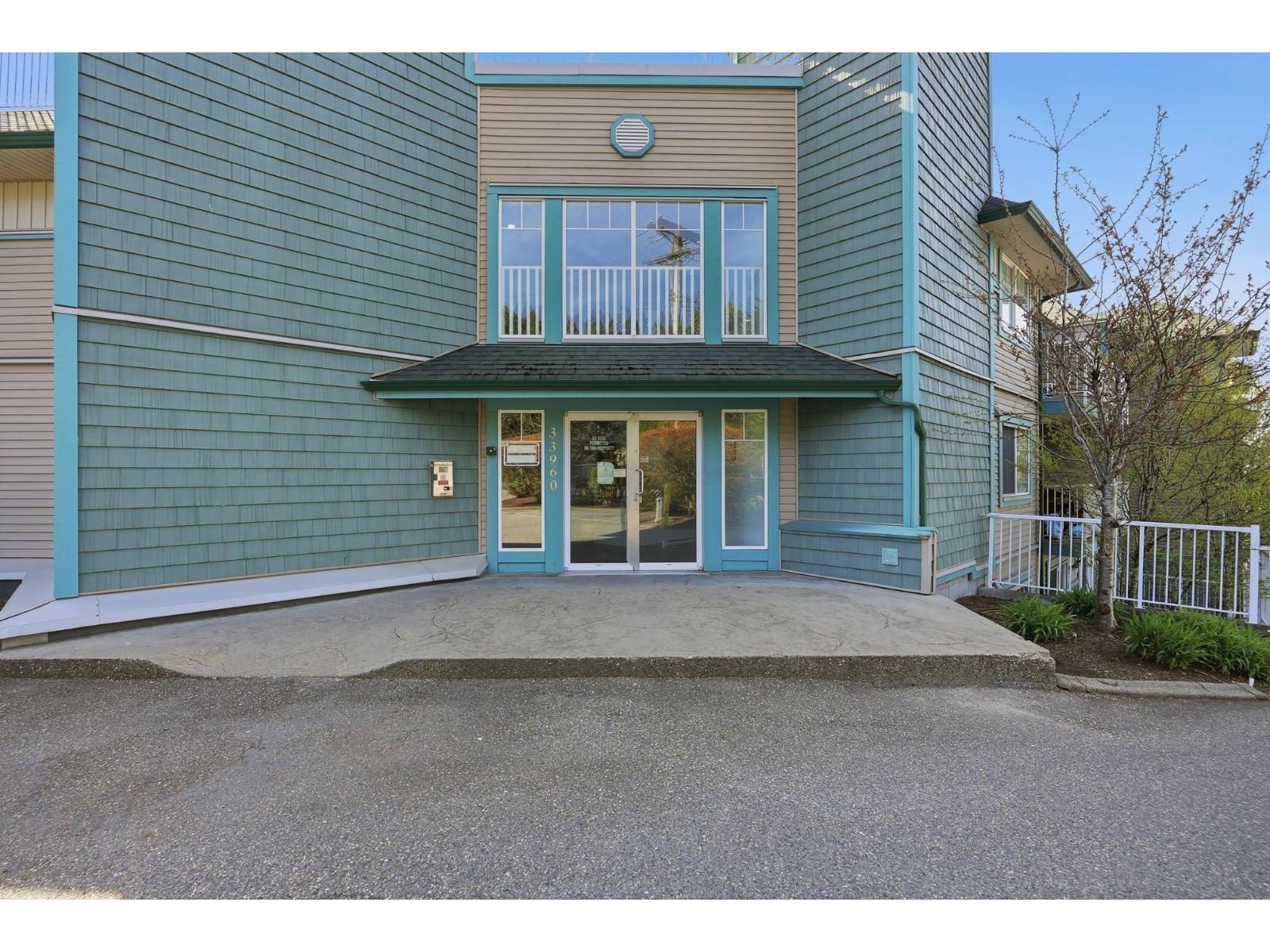 212 33960 OLD YALE ROAD, Abbotsford
