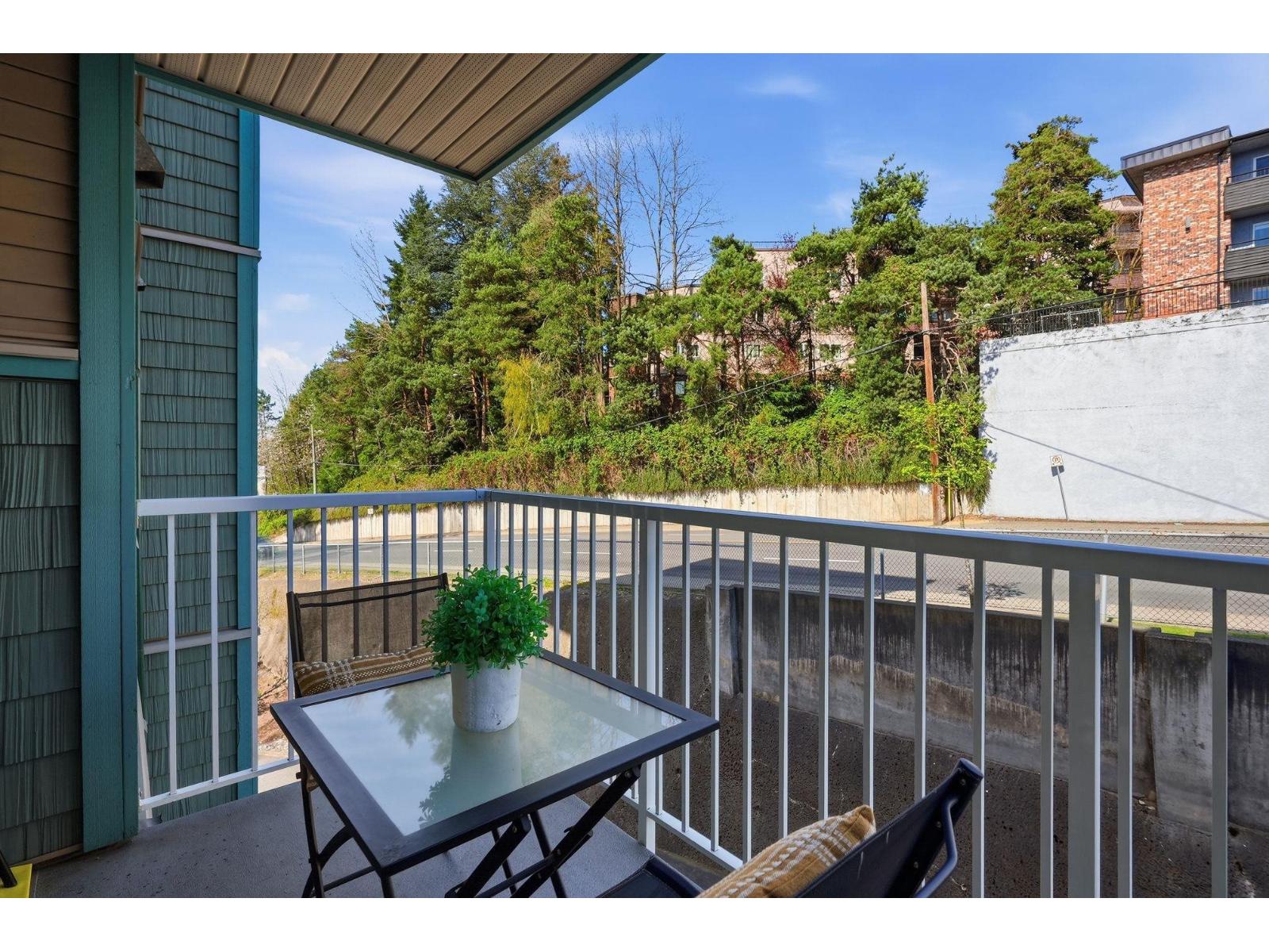 212 33960 OLD YALE ROAD, Abbotsford