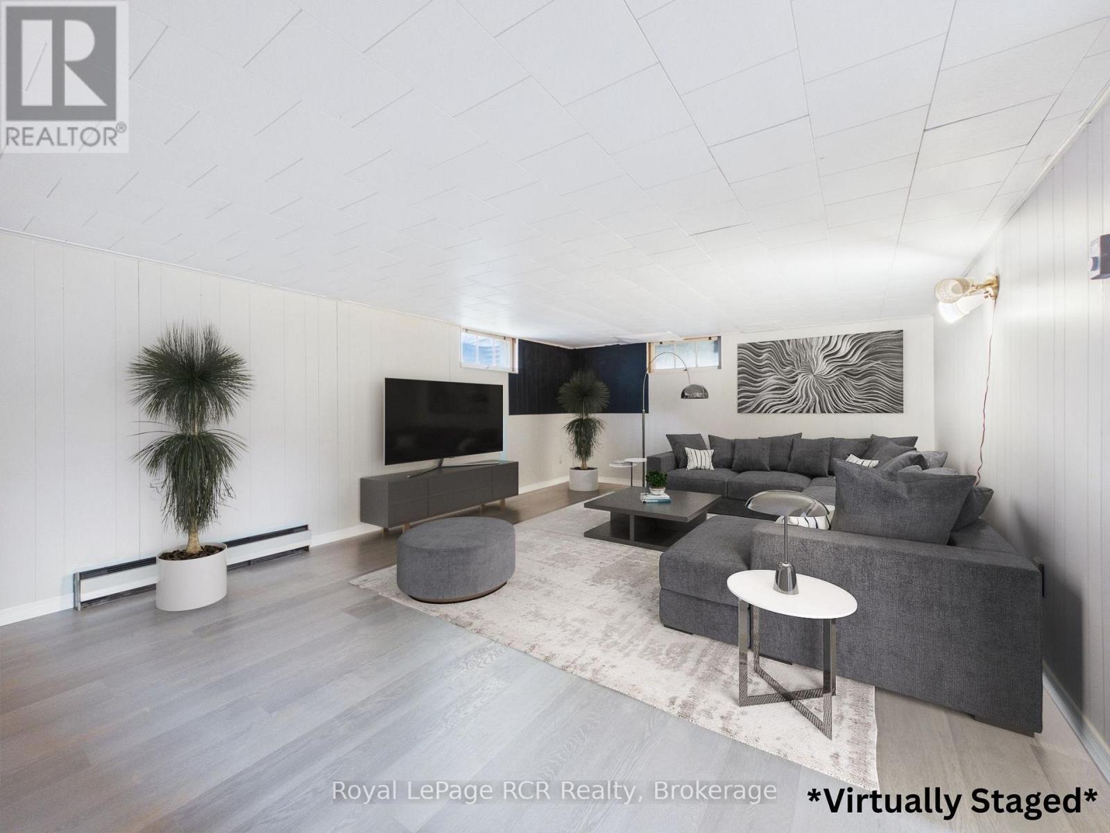 153 CARLING TERRACE - 17