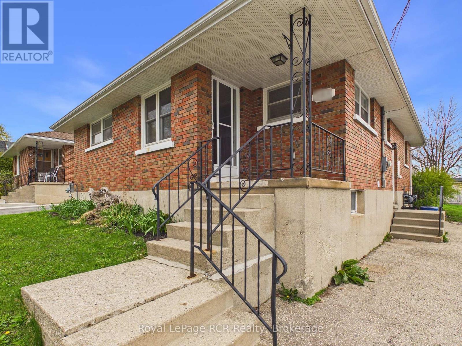 153 CARLING TERRACE - 2