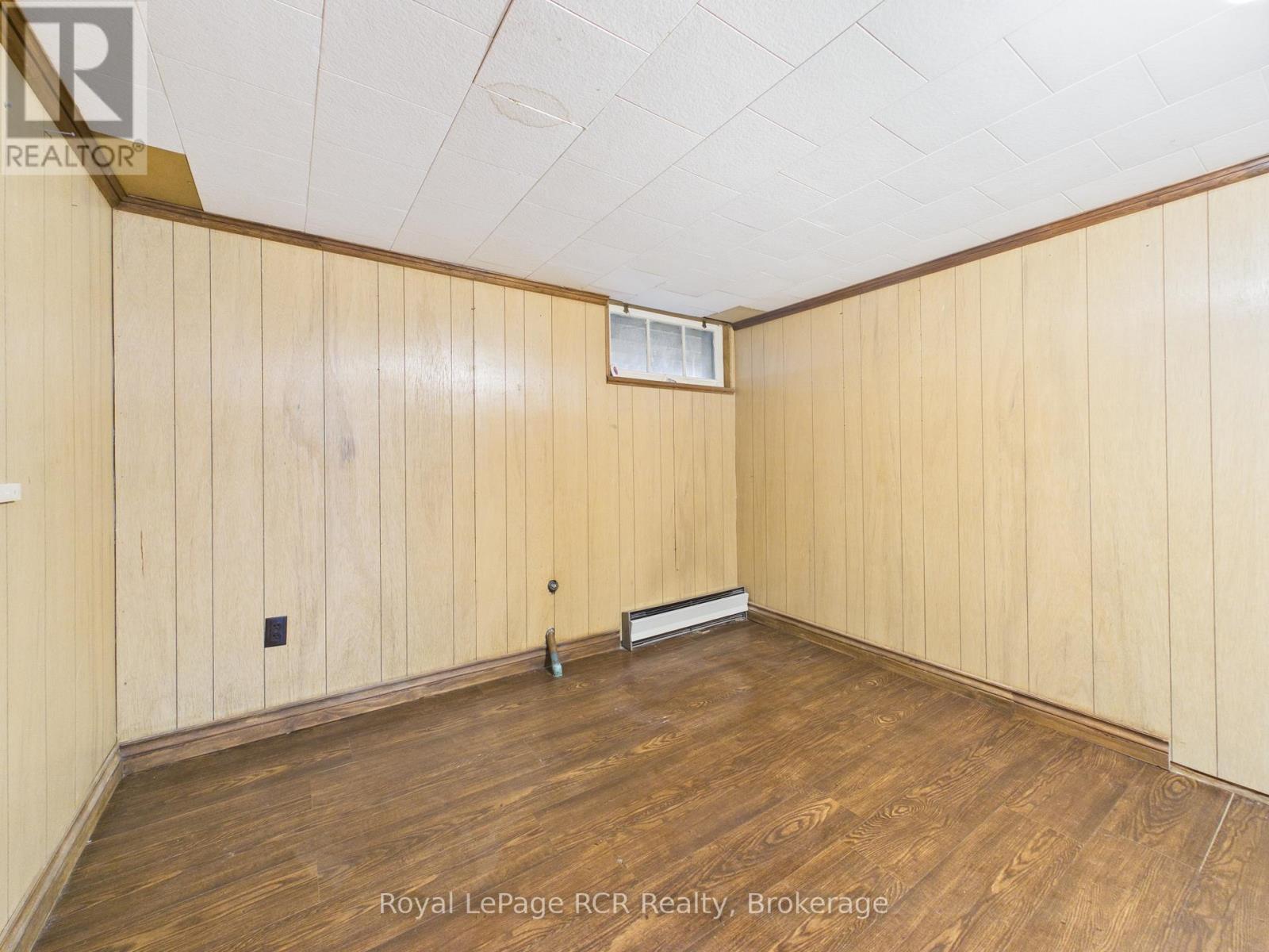 153 CARLING TERRACE - 21