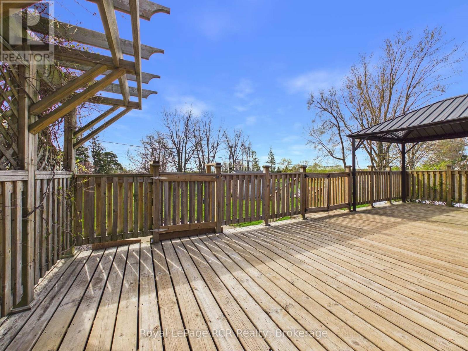 153 CARLING TERRACE - 24