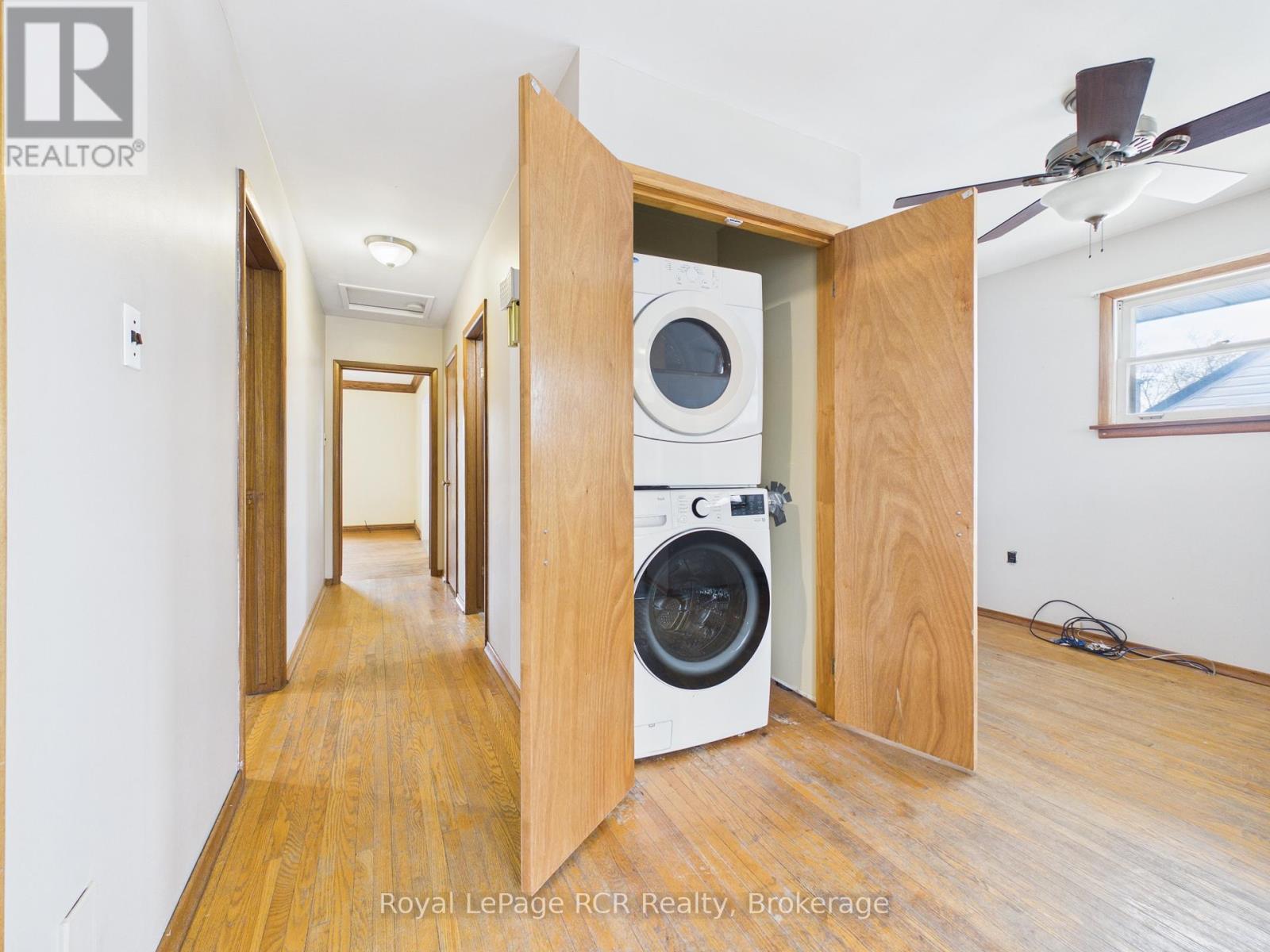 153 CARLING TERRACE - 4