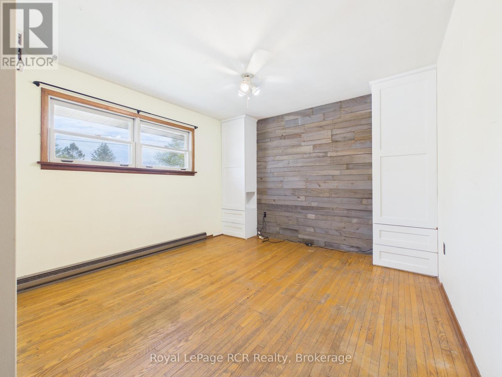 153 CARLING TERRACE - 8