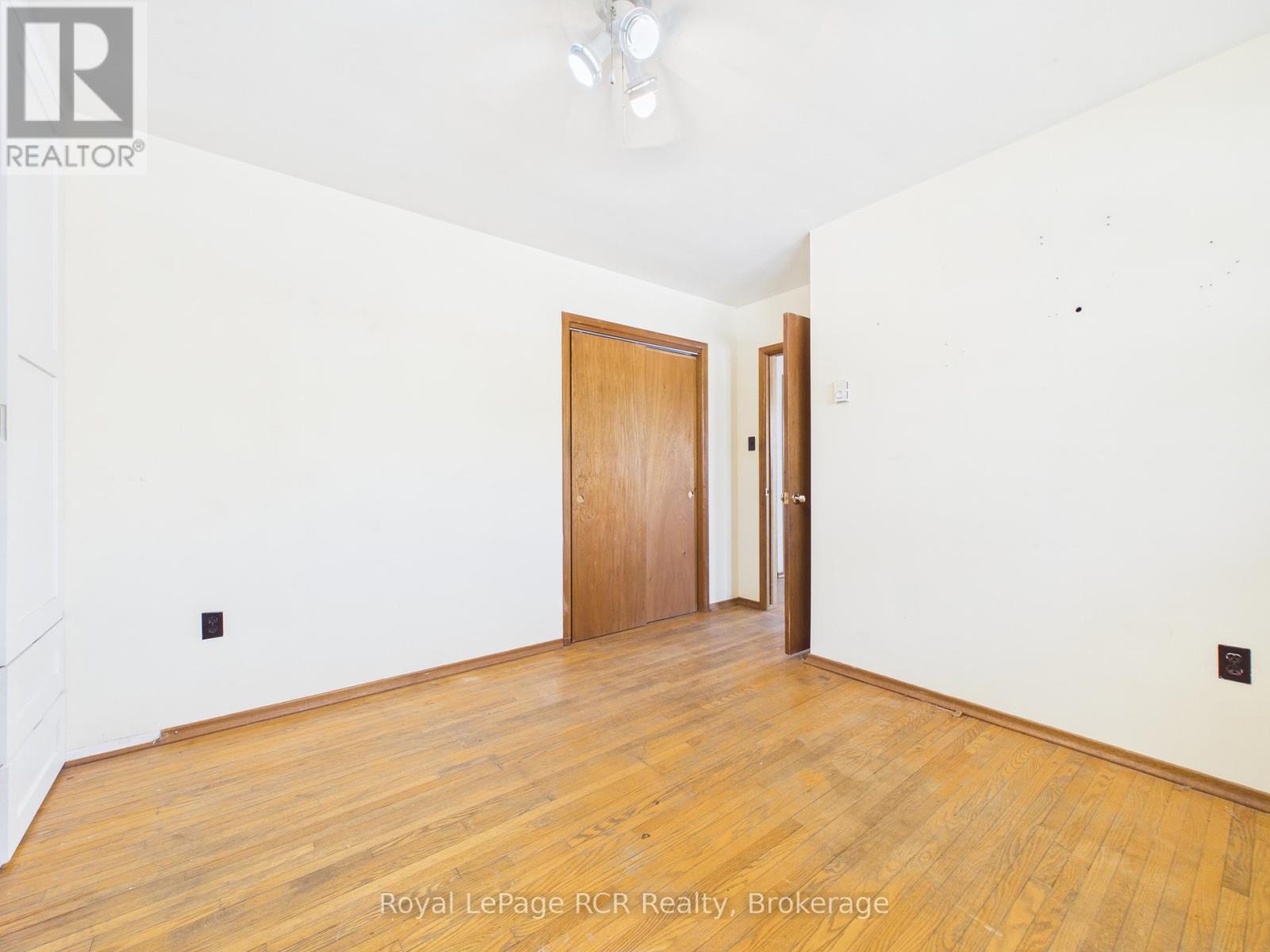 153 CARLING TERRACE - 9