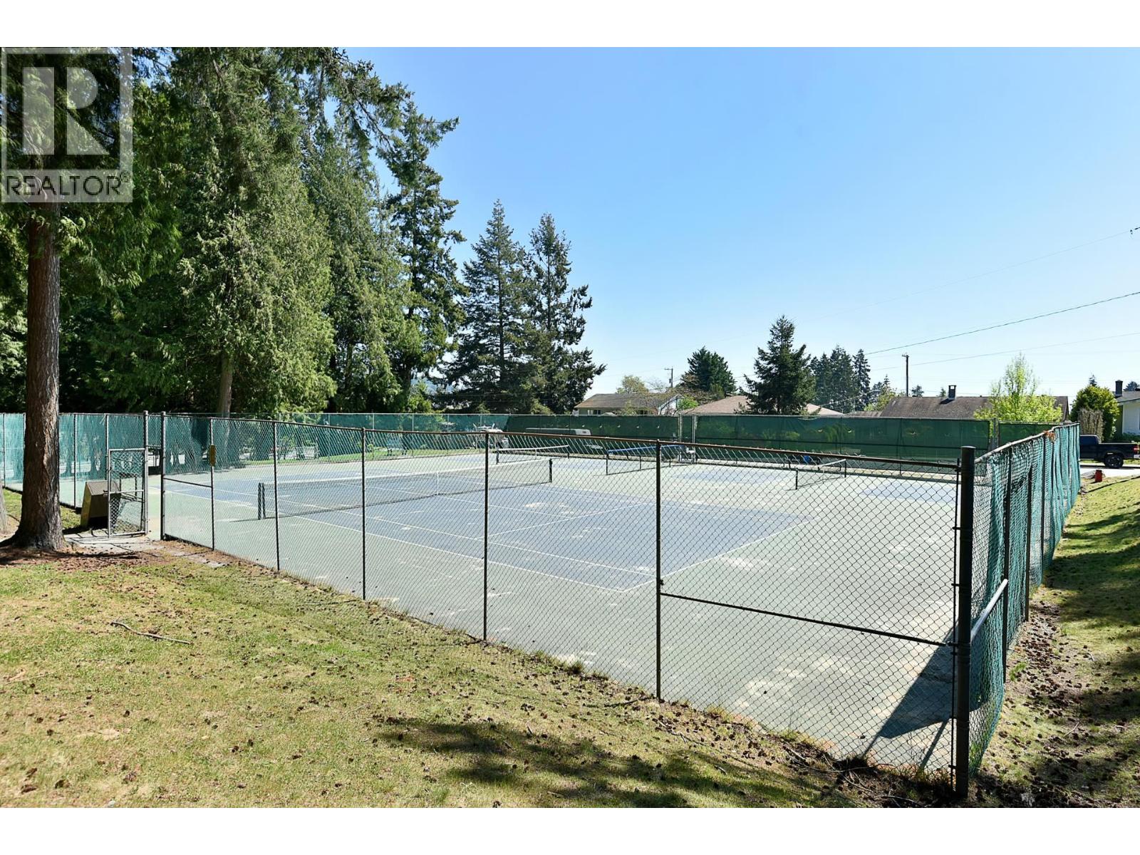 5784 MEDUSA STREET, Sechelt