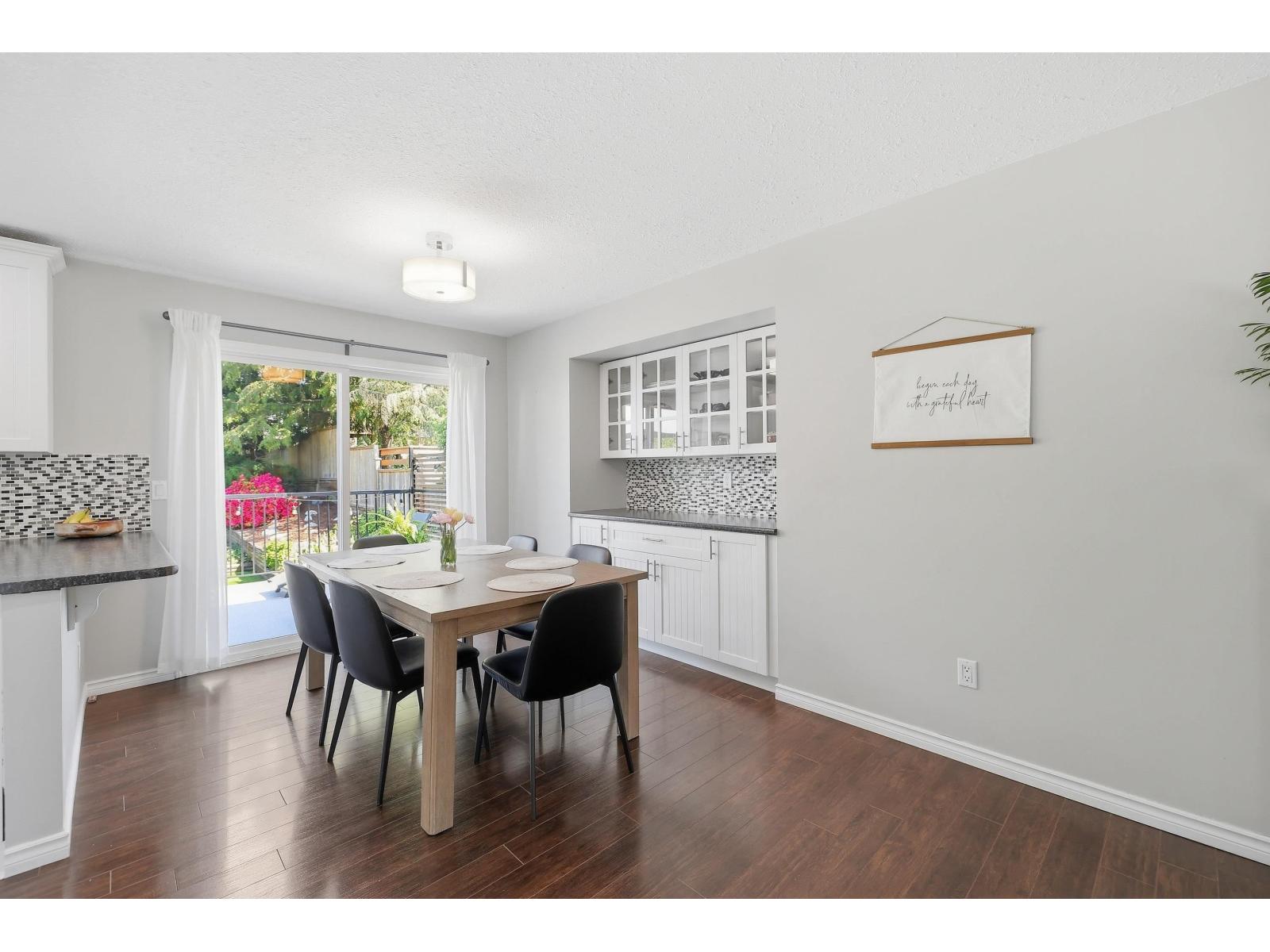 4 Bed, 3 Bath House for Sale in Abbotsford – 34661 ELLIOT AVENUE, Abbotsford - Image 2