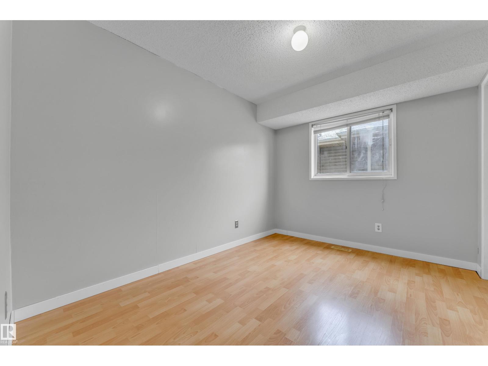 4903 11A AV NW - 5