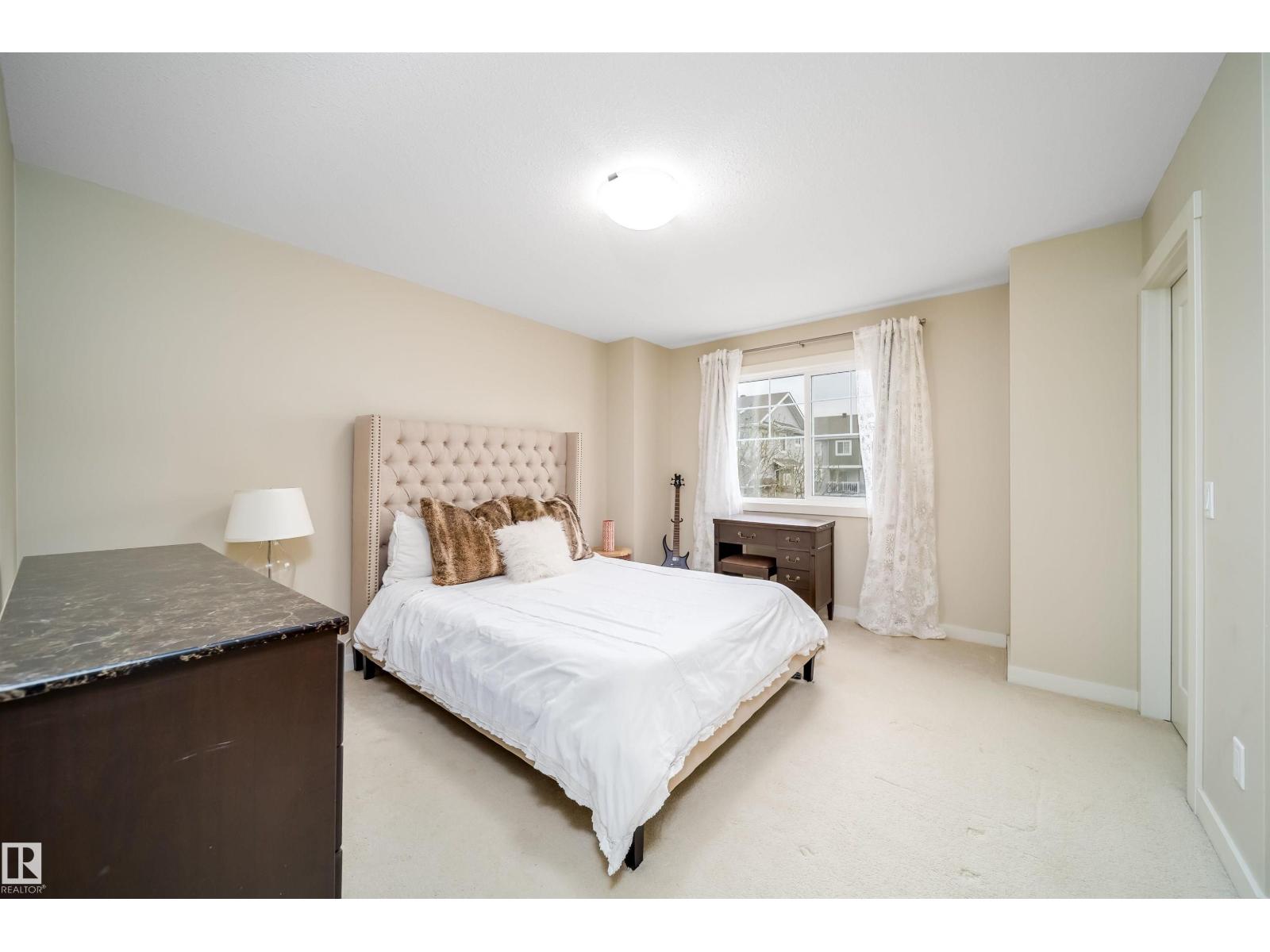 #25 140 Youville DR E NW - 28